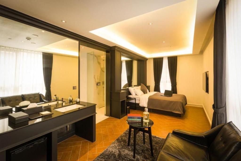 Trang Blue Hotel Сеул Экстерьер фото
