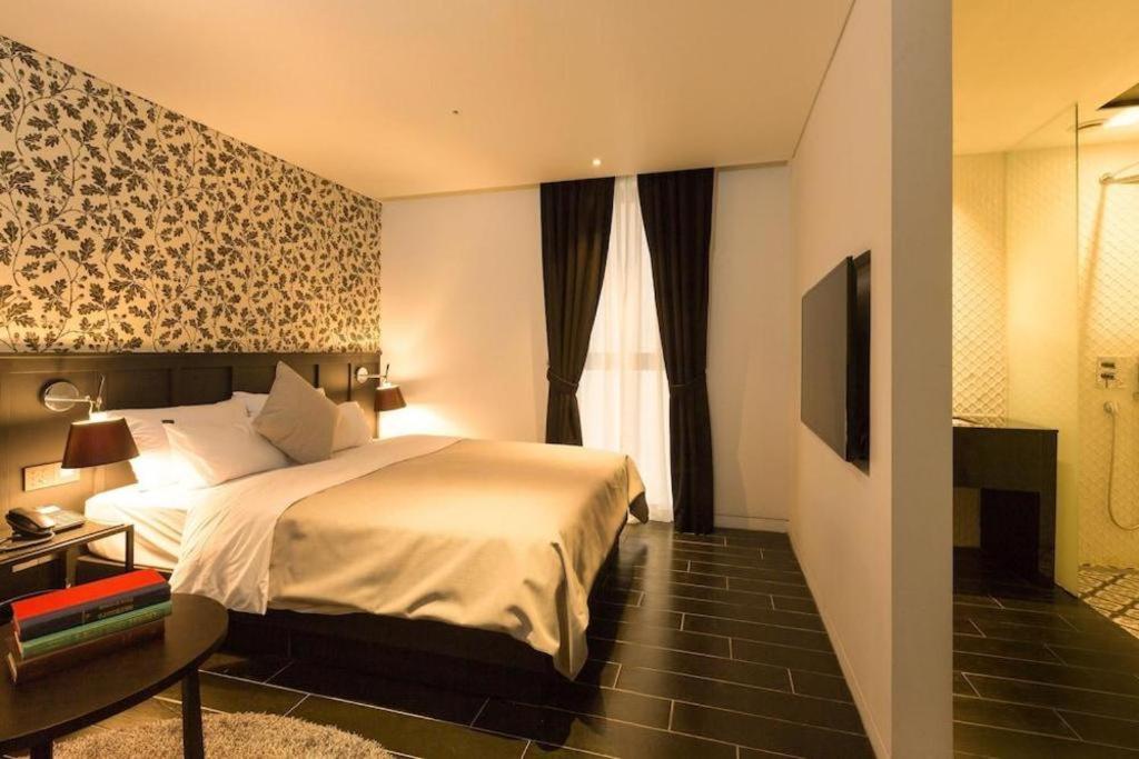 Trang Blue Hotel Сеул Экстерьер фото