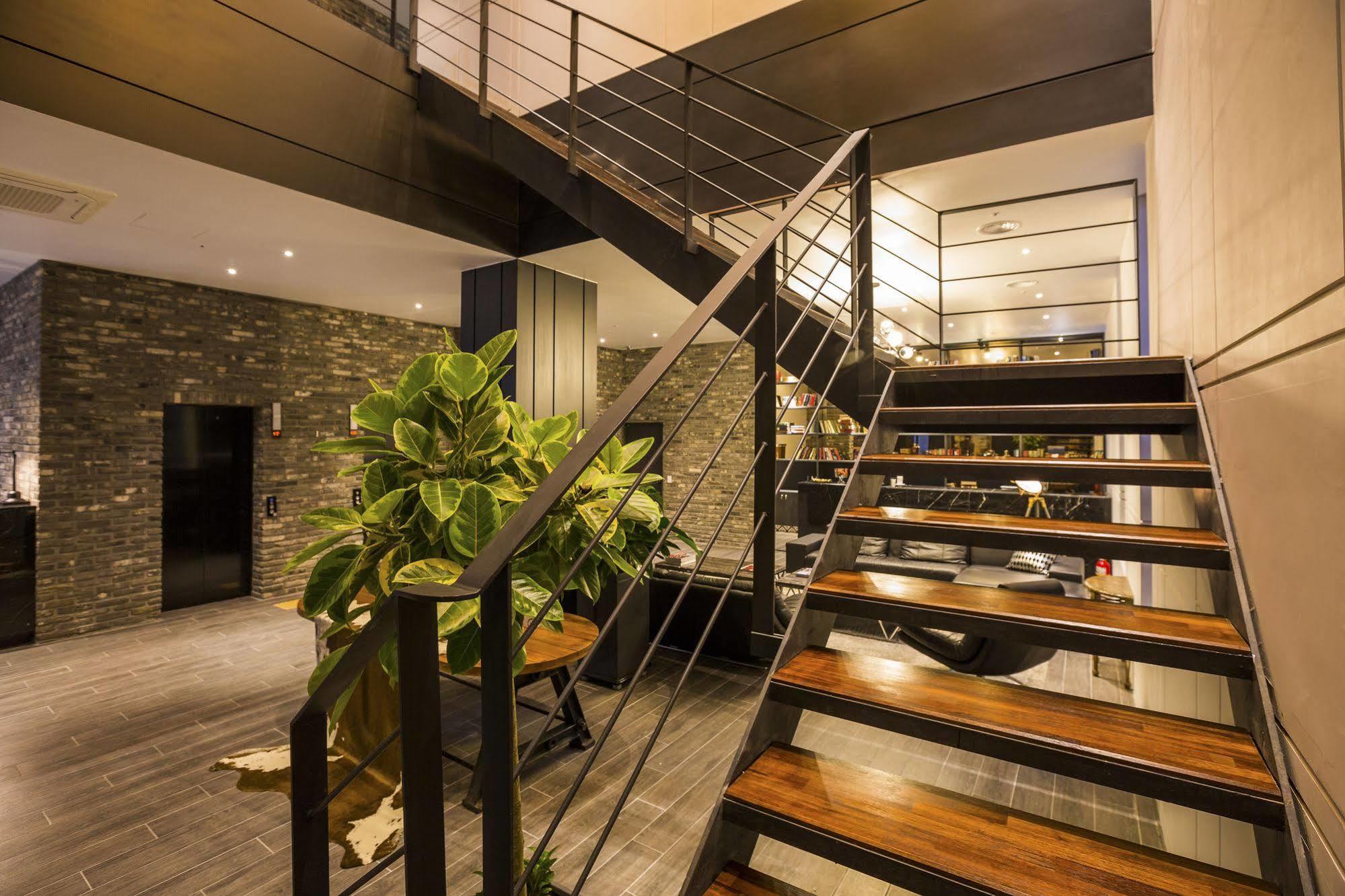 Trang Blue Hotel Сеул Экстерьер фото