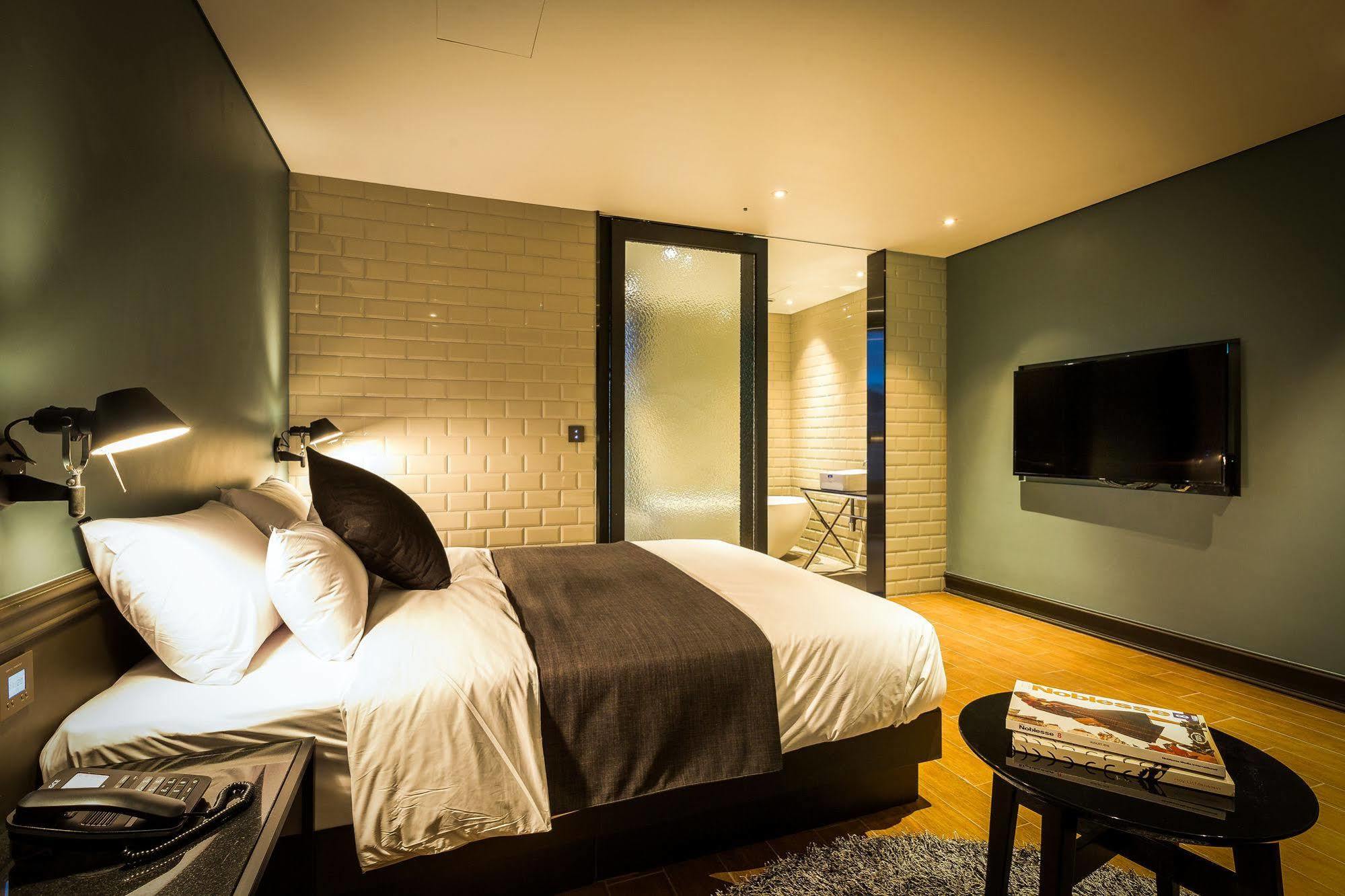 Trang Blue Hotel Сеул Экстерьер фото