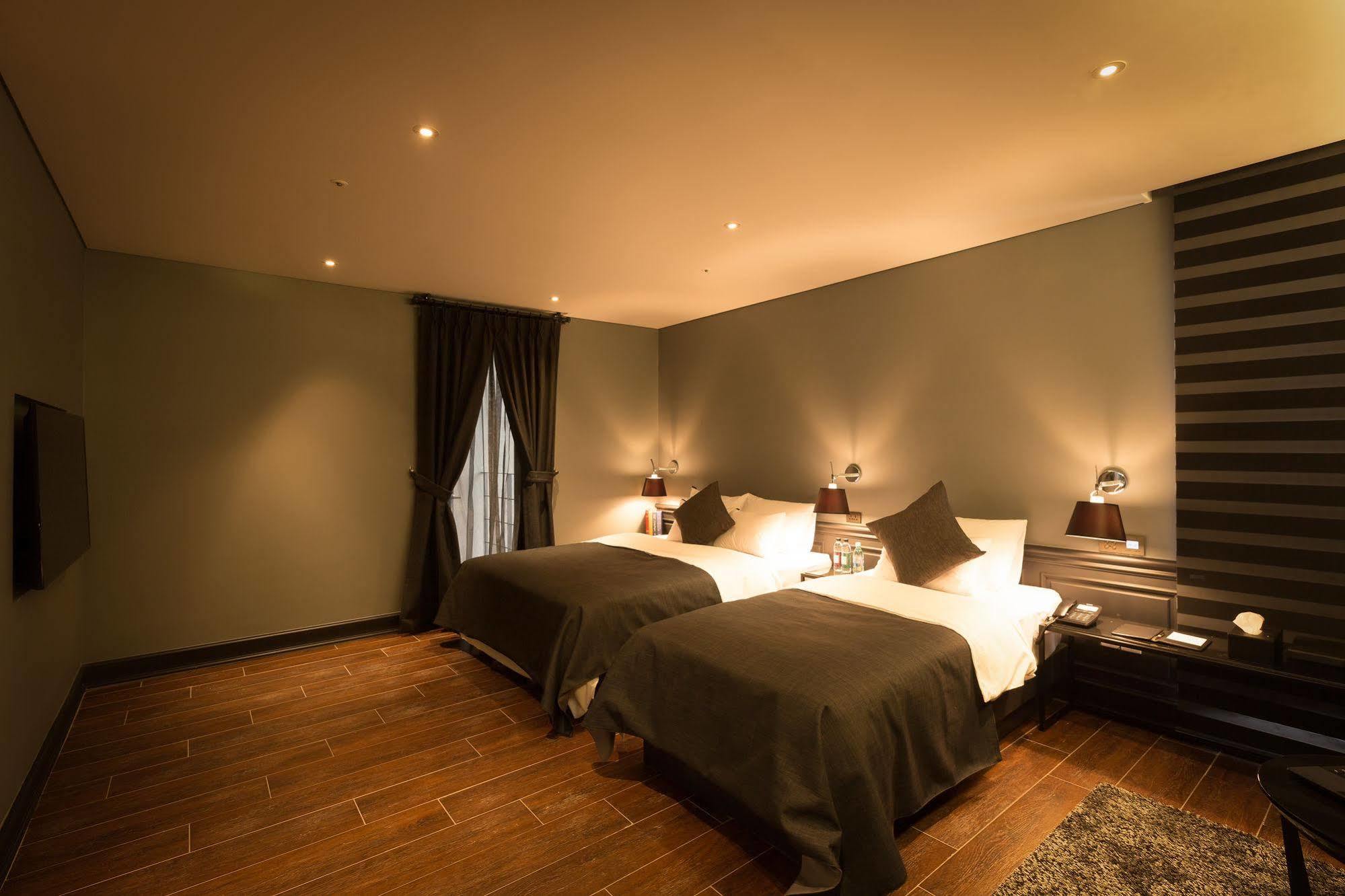 Trang Blue Hotel Сеул Экстерьер фото